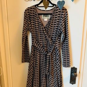 Effie’s Heart Vintage Sarah wrap dress with long Sleeves, Vintage car print.  XL